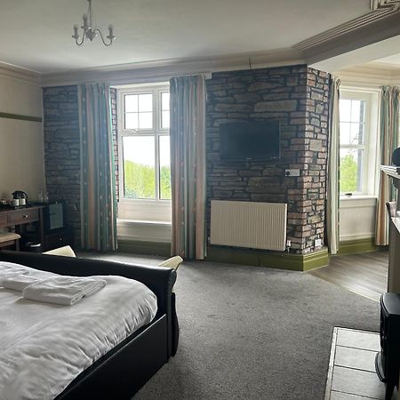 Broadway House Bed & Breakfast Laugharne Bagian luar foto
