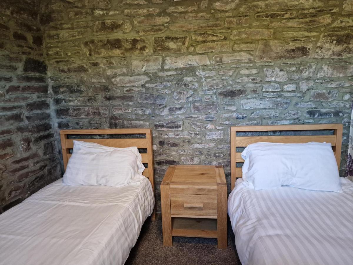 Broadway House Bed & Breakfast Laugharne Bagian luar foto