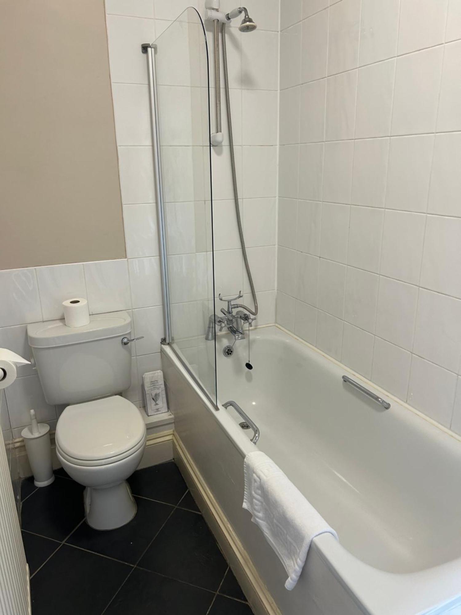 Broadway House Bed & Breakfast Laugharne Bagian luar foto